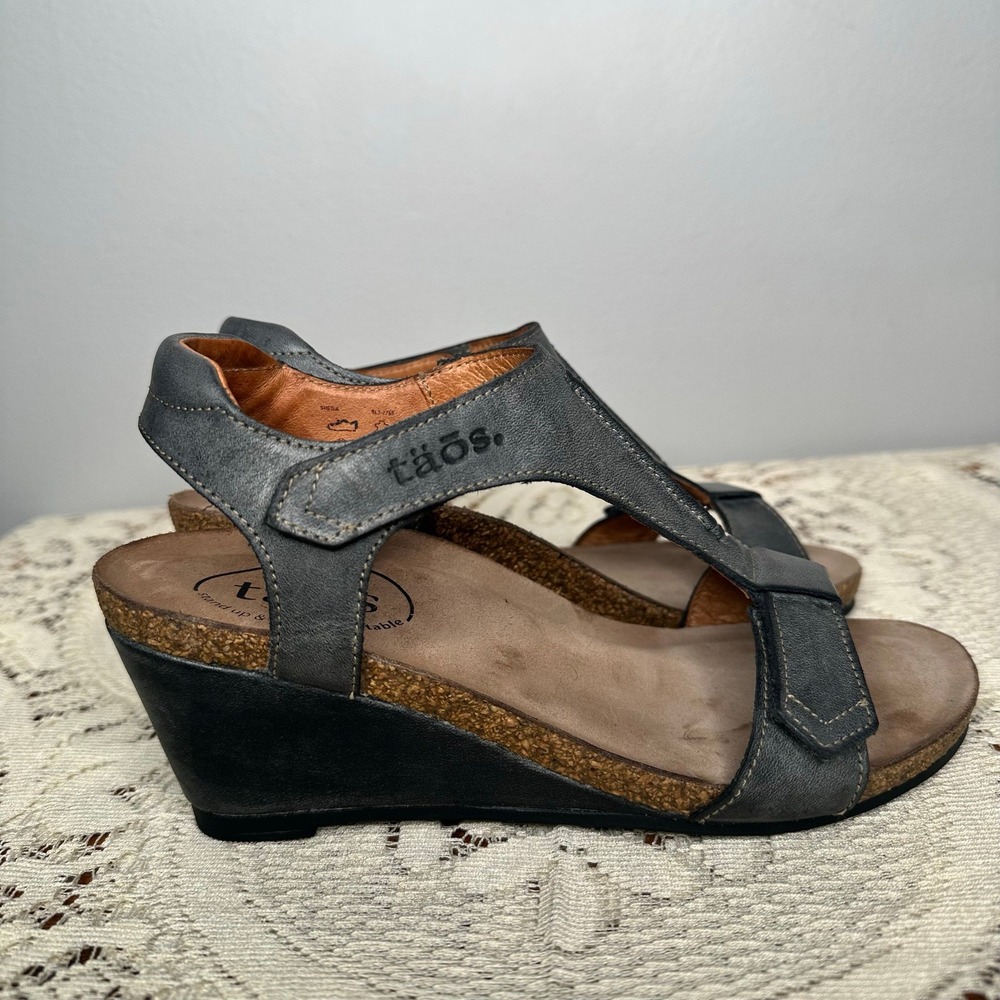 Taos Gray Leather Wedge Sandals Size 5-5.5  EU 36 Summer Aesthetic